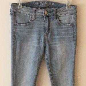 American Eagle light wash jegging size 4